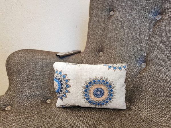 Lavendelkissen Blaue Blumen – beruhigendes Duftkissen mit wunderschönem Blumenmotiv